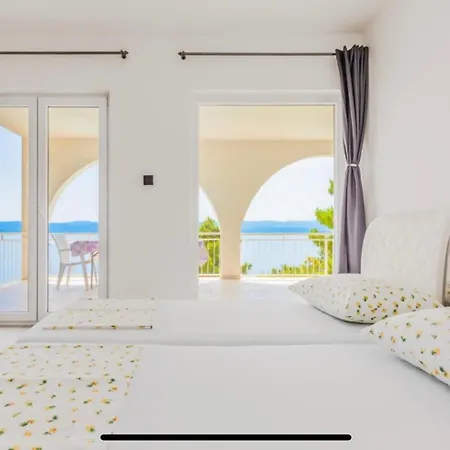 Ivana Black & White - شقة Marusici (Split-Dalmatia)