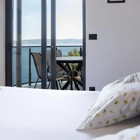 Ivana Black & White - Marusici (Split-Dalmatia)